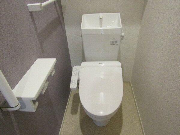 画像14:コンパクトで使いやすいトイレです