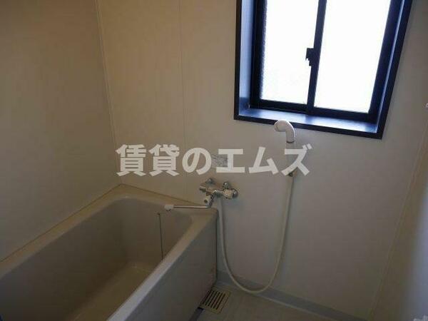 画像12:エクシード博多の浴室