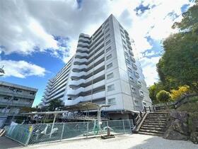 アーネスト能茶山