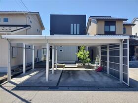 富山県高岡市立野美鳥町１丁目