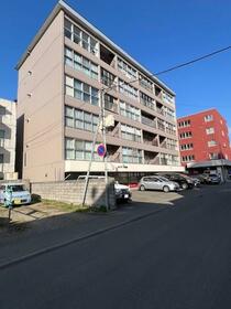 北海道札幌市豊平区中の島一条１丁目