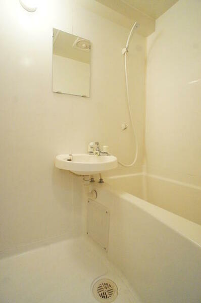 画像6:バストイレ別なので、ゆったりお風呂にもつかれますね♪