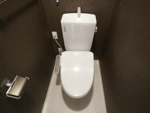 画像10:シンプルで使いやすいトイレです