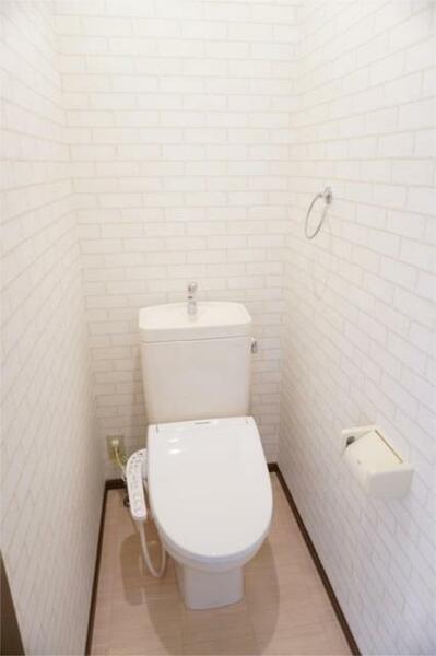画像12:トイレは快適な温水洗浄便座付き★