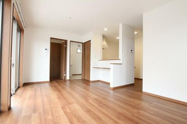 detached 埼玉県入間郡三芳町大字藤久保

地図を見る