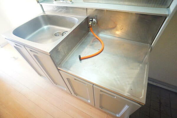 画像16:自炊派にはうれしい☆ガスコンロ設置可能キッチンです♪