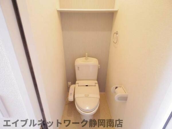 画像8:コンパクトで使いやすいトイレです