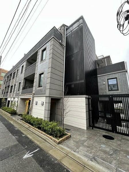 ラ・ペルラ市谷砂土原町 401｜東京都新宿区市谷砂土原町１丁目(賃貸マンション1LDK・4階・30.88㎡)の写真 その1