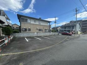 山梨県甲府市上石田２丁目