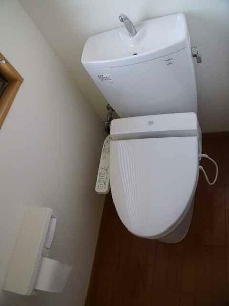 画像3:清潔感のあるトイレです