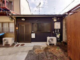 京都府京都市上京区西富仲町