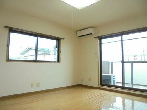 エターナルライフ_内装_0