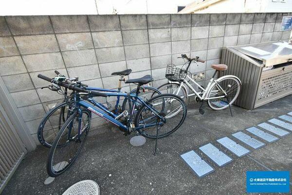 画像5:自転車置場