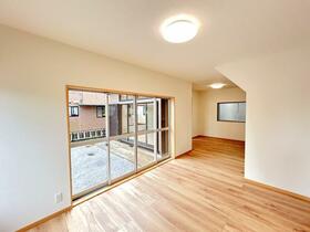 栃木県宇都宮市西川田本町４丁目