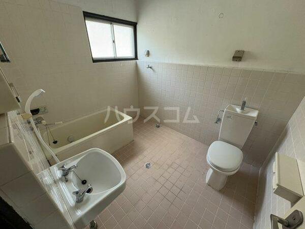 detached 東京都立川市上砂町１丁目

地図を見る