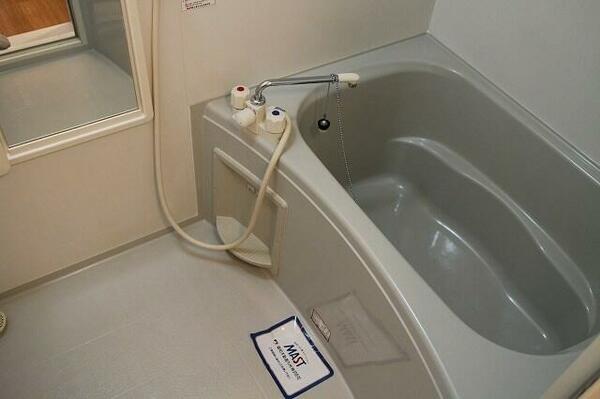 画像6:浴室　福岡の賃貸物件はトーマスリビングまで