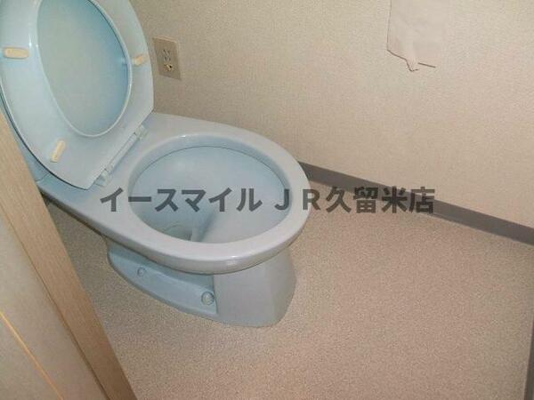 画像13:シンプルで使いやすいトイレです