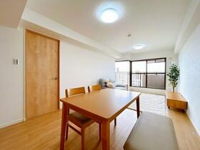 グローリアスハイツ春日井　１１０４