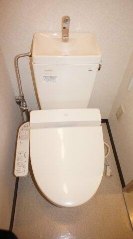 画像7:ゆったりとした空間のトイレです