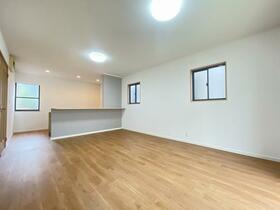 三重県四日市市垂坂新町