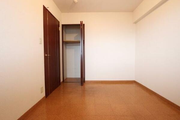 apartment 埼玉県熊谷市銀座２丁目
地図を見る