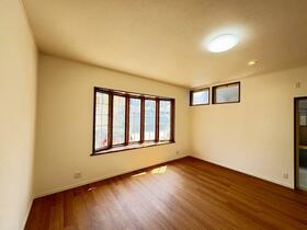 京都府宇治市五ケ庄広岡谷