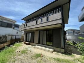 大阪府池田市石橋4丁目