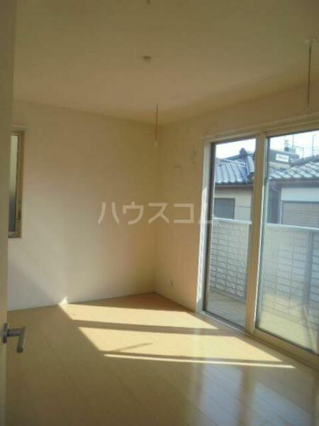 detached 東京都府中市白糸台１丁目

地図を見る