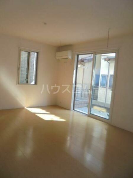 detached 東京都府中市白糸台１丁目

地図を見る