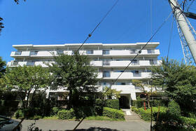 ホームタウン貝取２−８−１