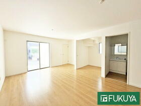 京都府向日市鶏冠井町沢ノ西