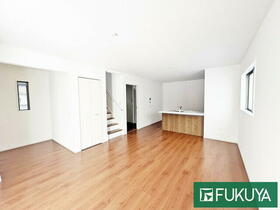 京都府向日市鶏冠井町沢ノ西