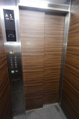 画像4:エレベーター