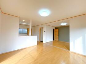 新潟県柏崎市大字与三