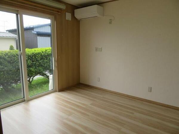apartment 青森県上北郡おいらせ町木崎
木崎の賃貸情報を見る
物件地図