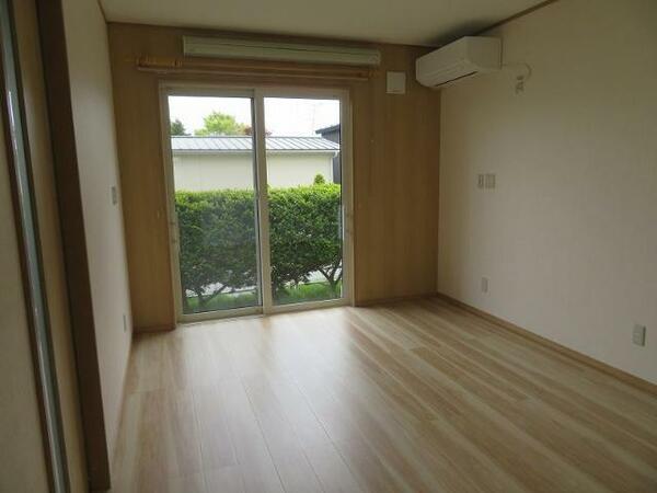 apartment 青森県上北郡おいらせ町木崎
木崎の賃貸情報を見る
物件地図