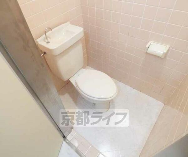 画像7:すっきりとしたトイレです。