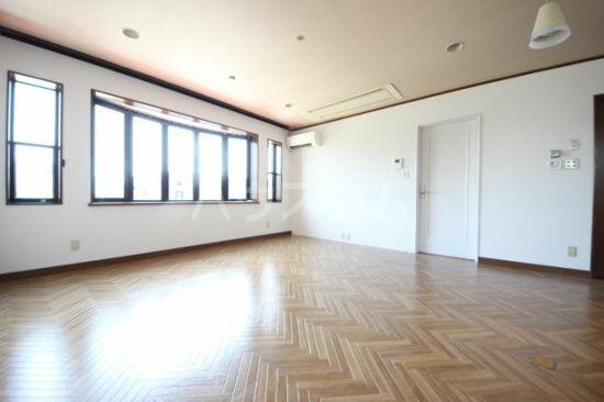 detached 東京都福生市大字熊川

地図を見る