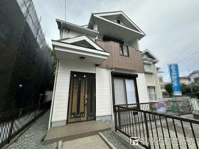 兵庫県三木市志染町中自由が丘１丁目