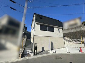 奈良県生駒市小明町