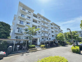 ホームタウン貝取２−７−２