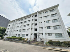 府中日鋼団地３２号棟