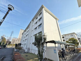 府中日鋼団地３２号棟