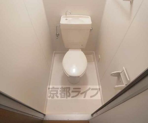 画像6:清潔感のある洋式トイレです。