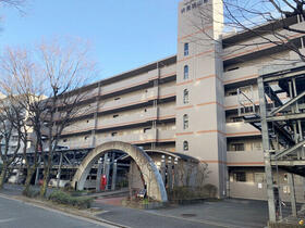 ベル・アーバニティ伏見桃山東