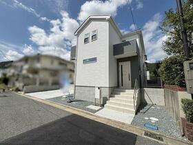 兵庫県川西市けやき坂2丁目