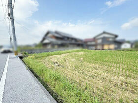 滋賀県彦根市楡町