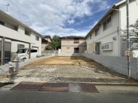 奈良県生駒郡斑鳩町服部２丁目