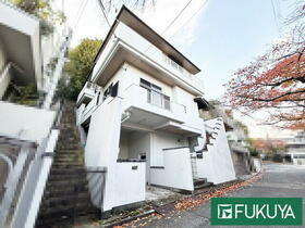 兵庫県宝塚市花屋敷荘園２丁目