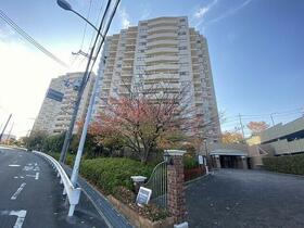 メロディーハイム香里ヶ丘ツインビューベガタワー